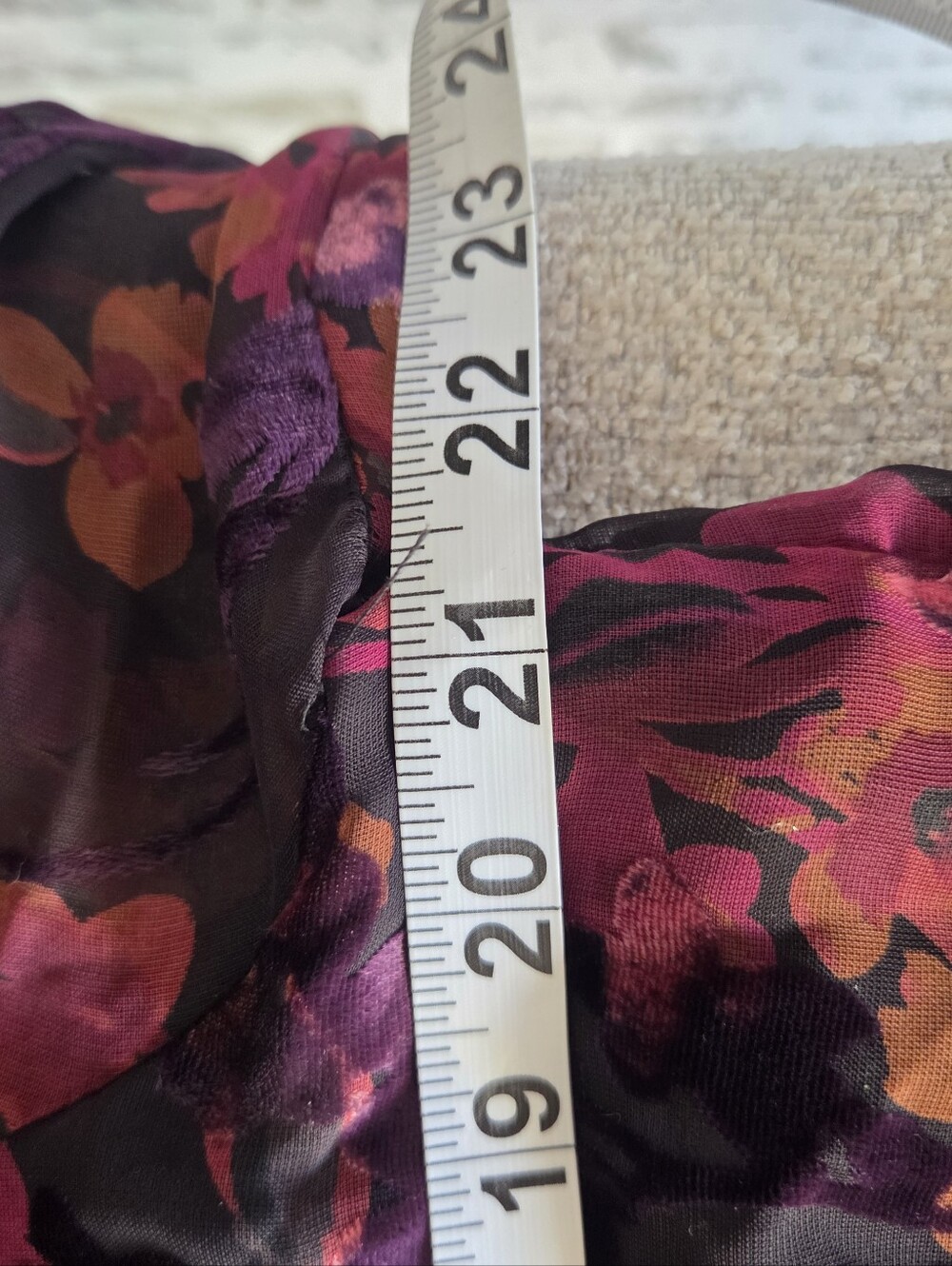 EVEREVE Floral Burnout Velvet Sheer Blouse Smocked Yoke Purple Pink Medium - Picture 8 of 9